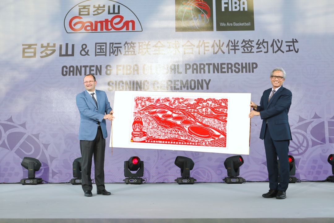 ffd8daaec456b4888440f2755c6cb21a 逐梦国际-专一品牌营销影视制作文化公司